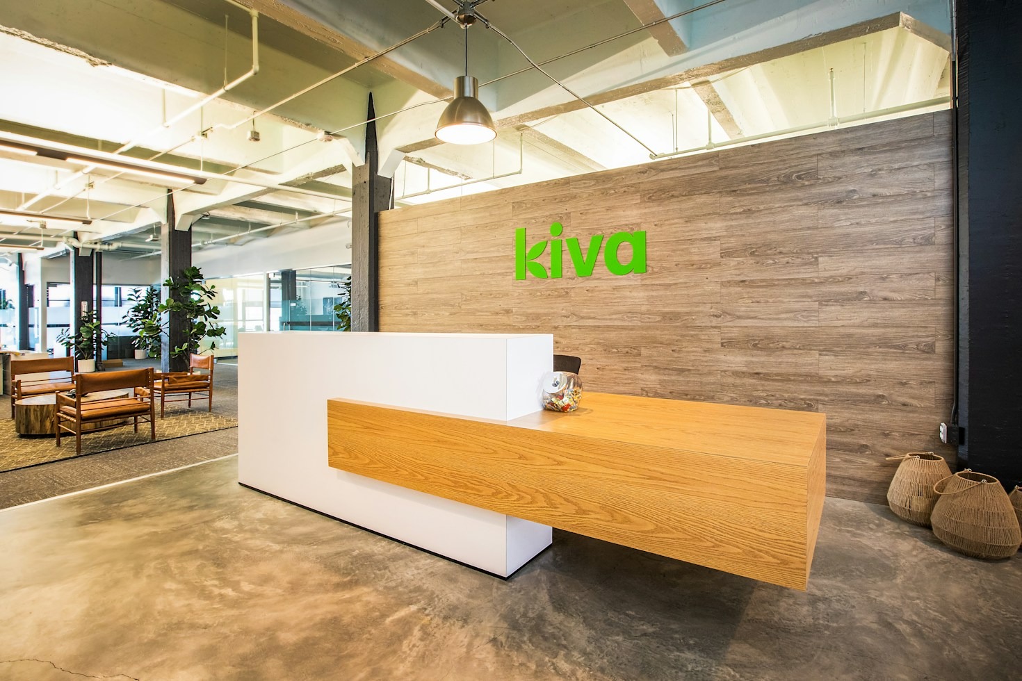 Por qué invertir en formación continua transforma tu futuro financiero